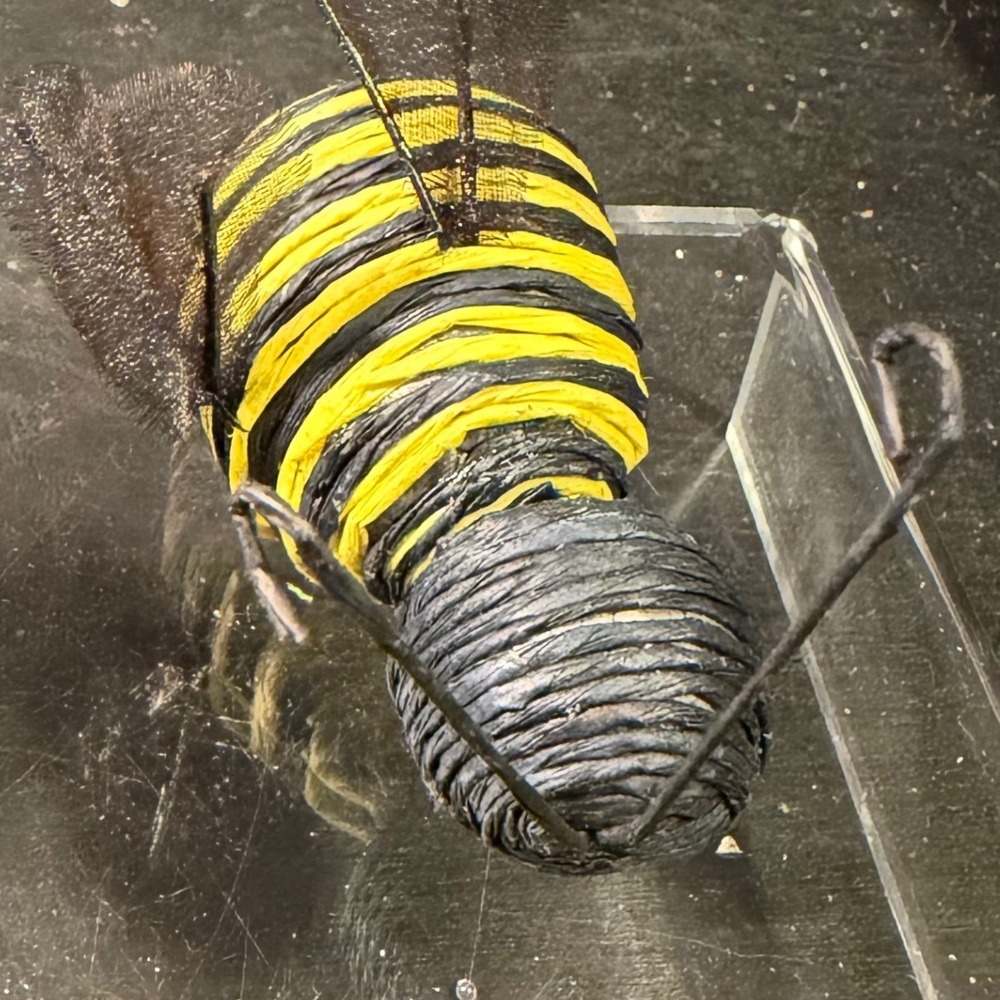 Vintage Wrapped Bumblebee Hair Clips Set of 4 Yellow Black Decorative Bees